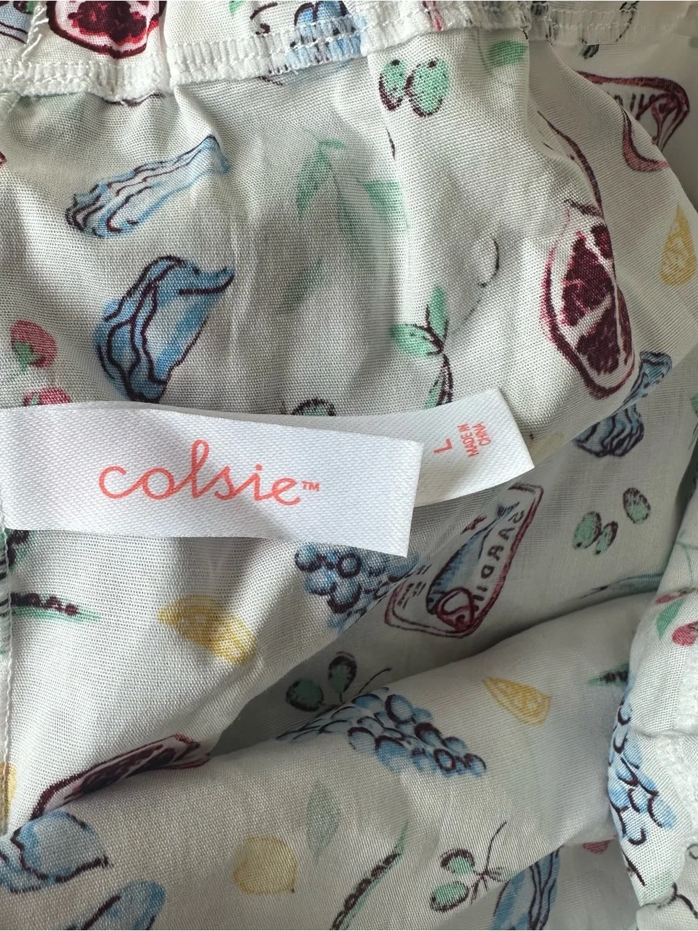 Colsie lightweight white